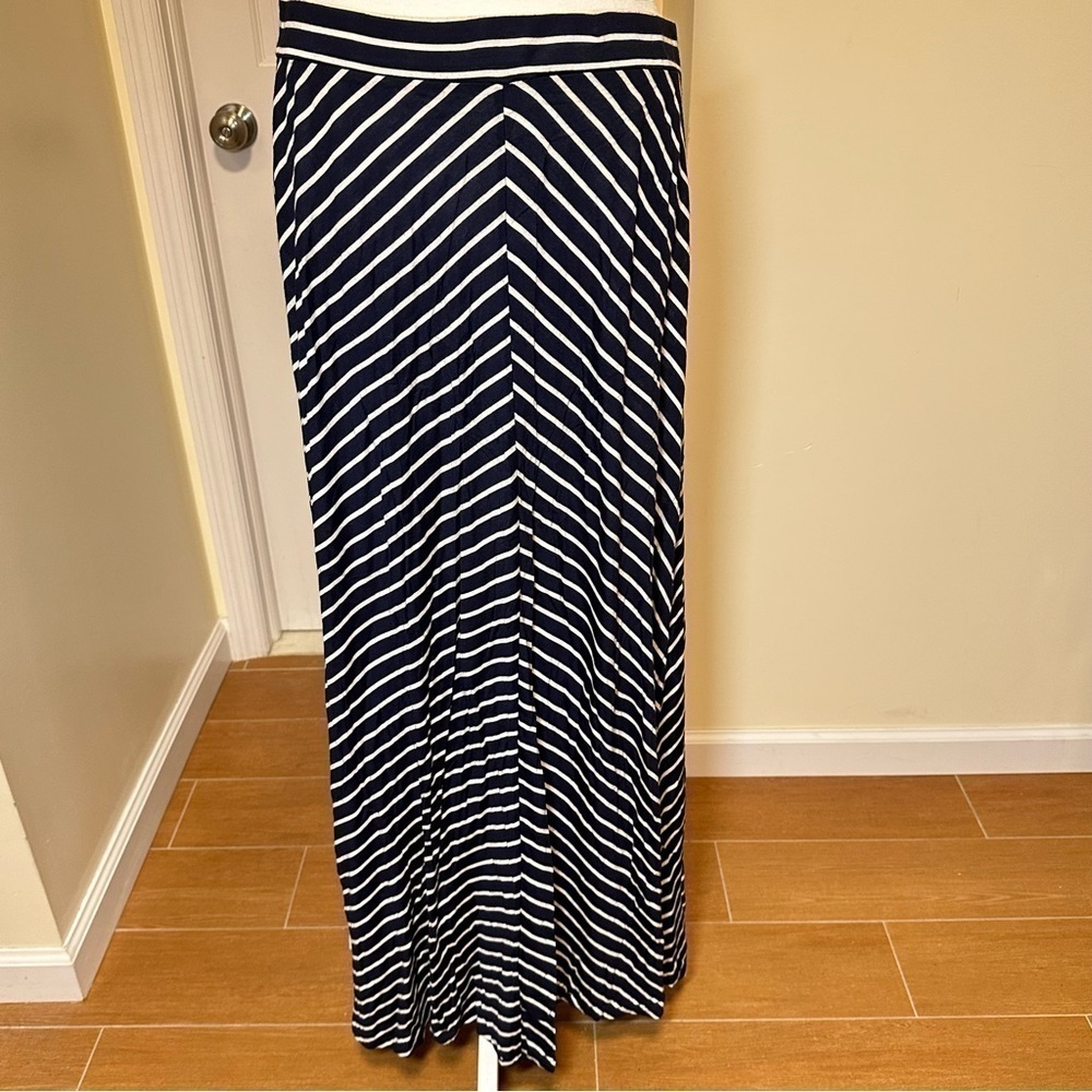 NY&C Navy Blue White Striped Chevron Stretch Maxi Slit Skirt Size M